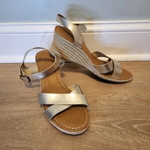 Amazon Champagne Gold Wedges 11
